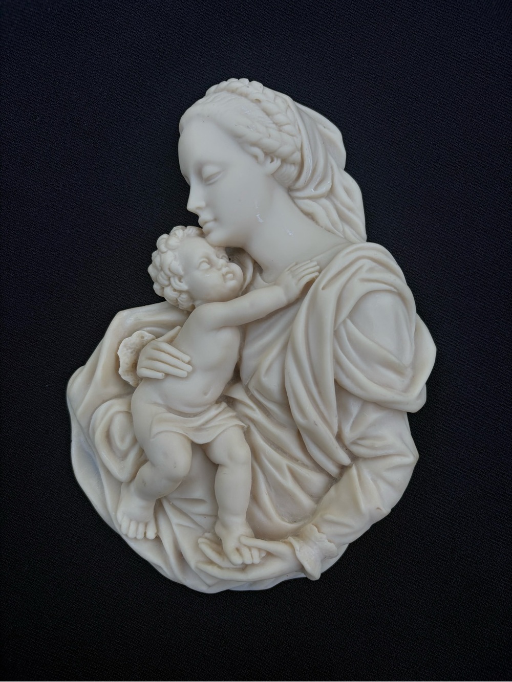 Vintage Classic Madonna & Child Religious Wall Plaque Ivory Resin